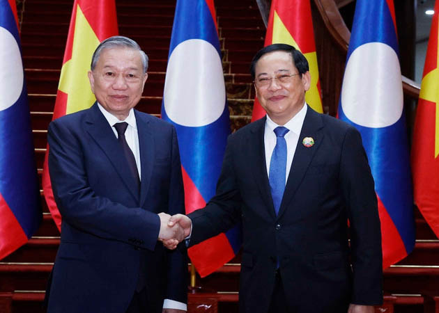 Vietnamese Party leader meets with Lao PM in Vientiane