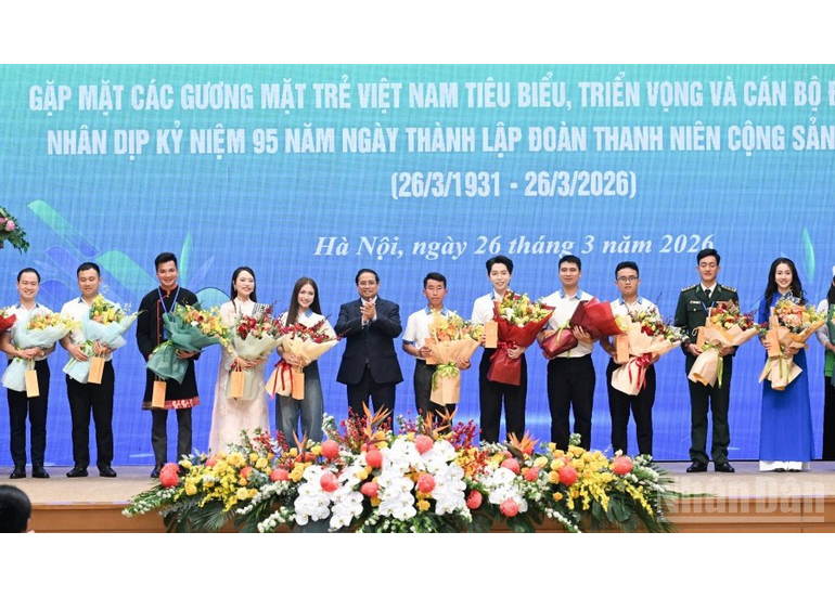 Prime Minister urges youth to take lead in key areas for national development