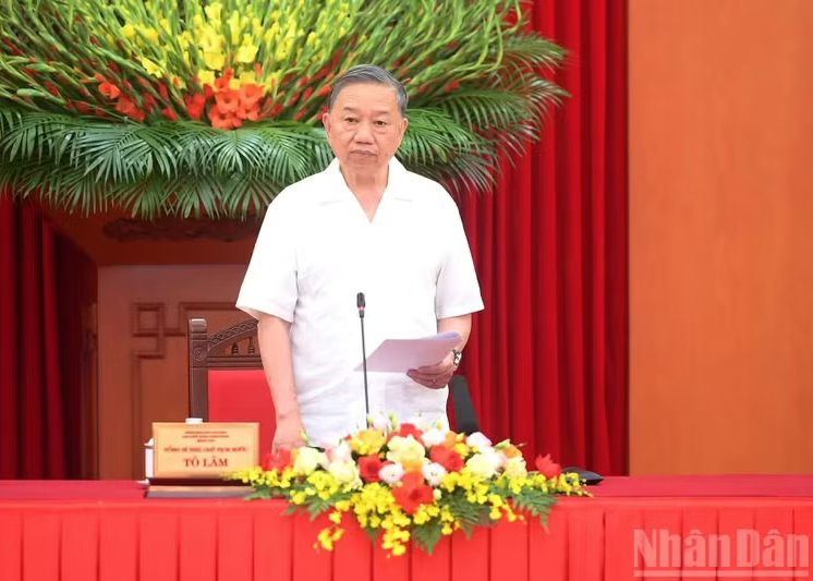Top leader calls for reform of Party leadership methods to ensure strategic autonomy, sustainable growth