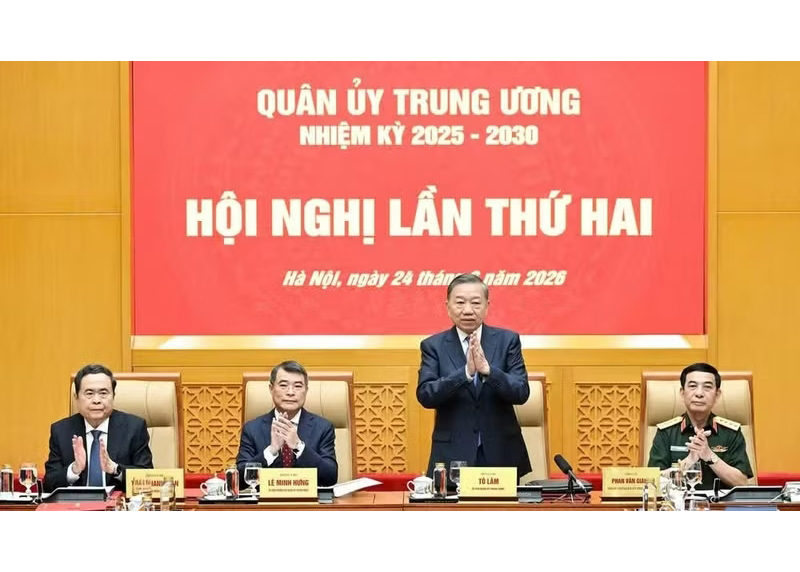 Top leader askes for building modern army based on science, technology