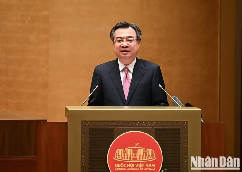 Party resolution sets roadmap for renewing national development model
