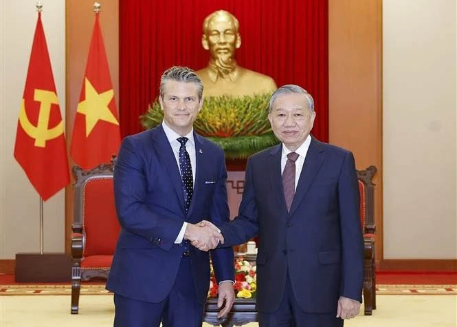 Party chief suggests further US cooperation in post-war remediation