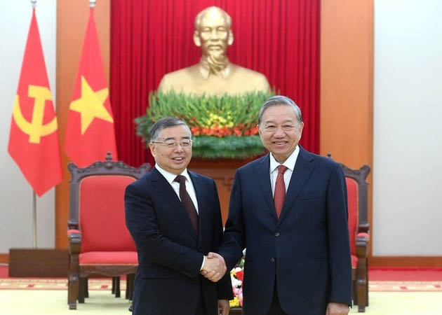 Party chief receives Head of Communist Party of China Central Committee's Publicity Department